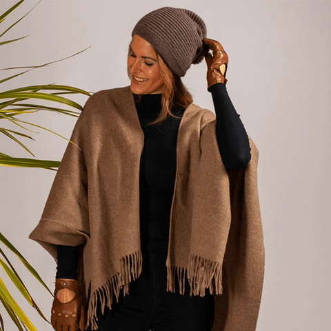 Our Top 5 Women s Cashmere Hats Black