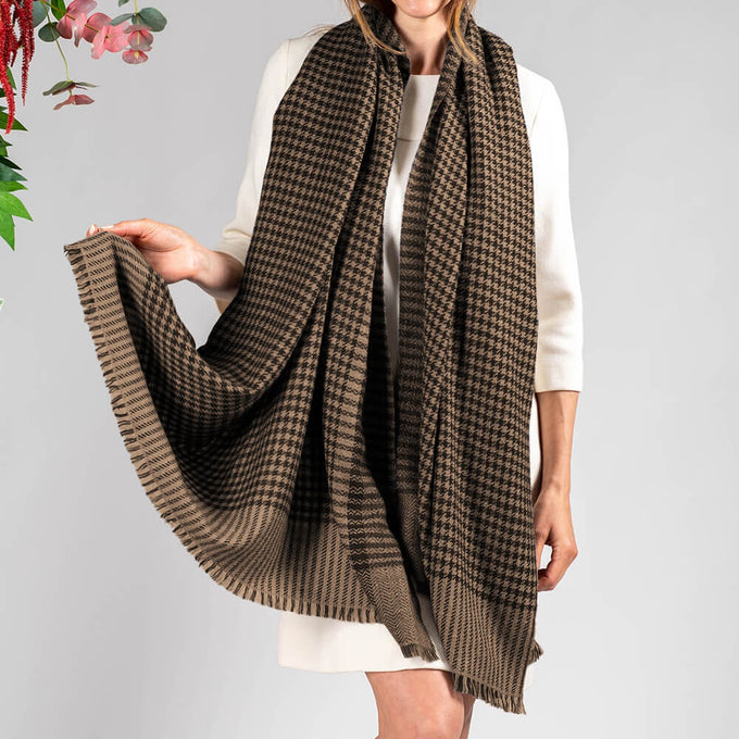 Black and Natural Houndstooth Pashmina Cashmere Shawl