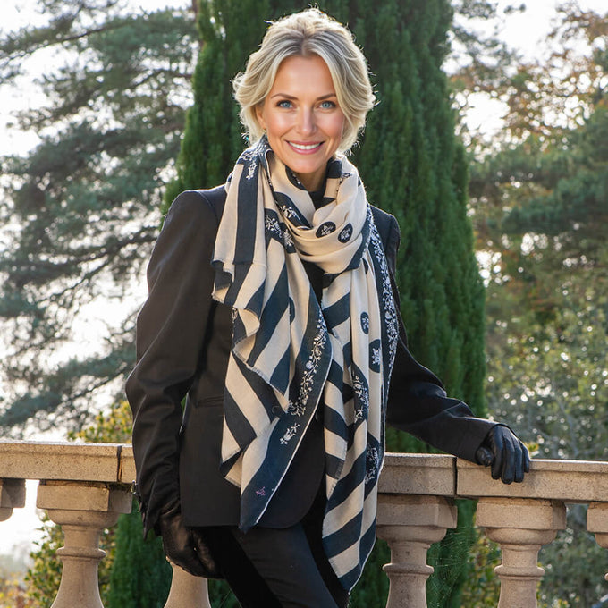 Hand Embroidered Pashmina Cashmere Shawl - Ivory & Black