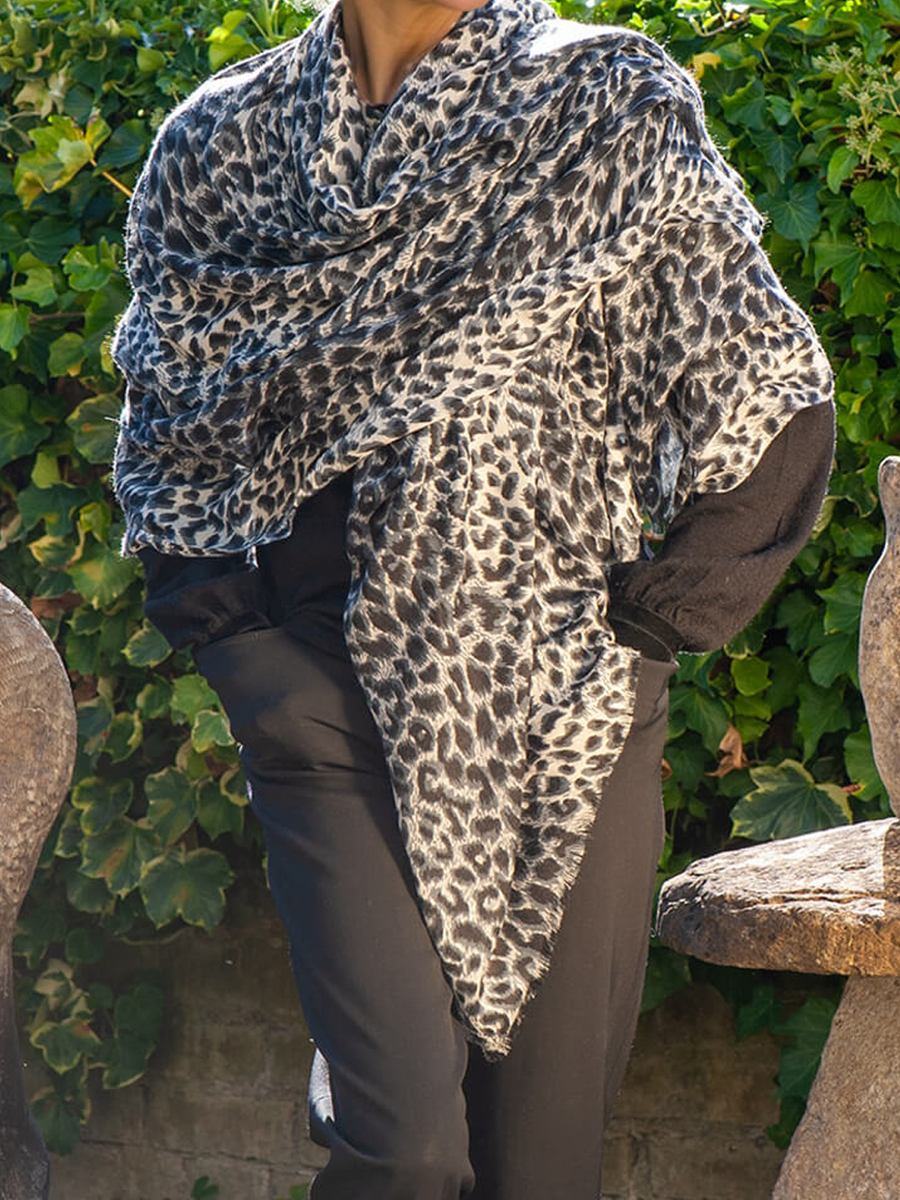 black leopard SHAWL