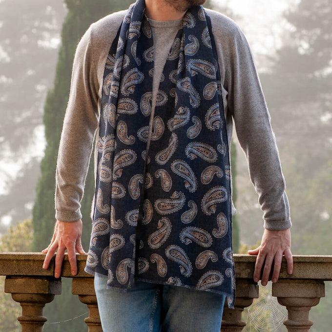 Todi Navy Paisley Wool Scarf