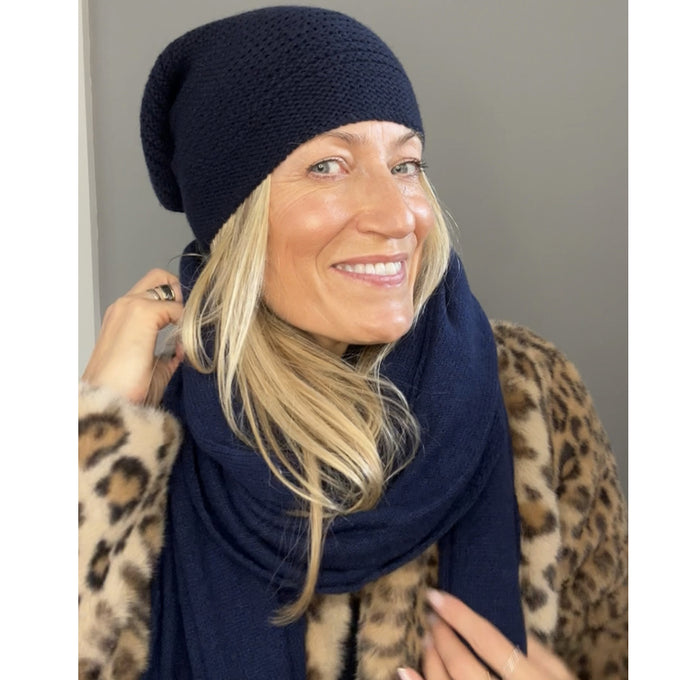 Oversized Navy Cashmere Knit Scarf