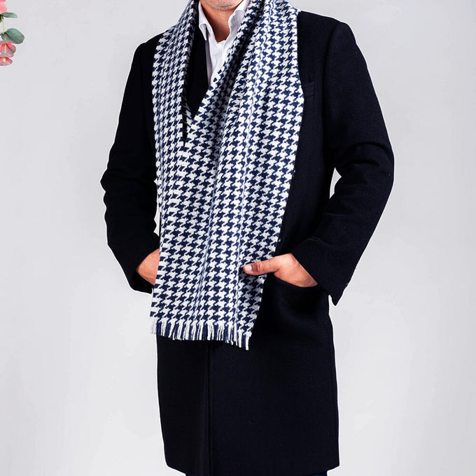 Deluxe Navy and Ivory Houndstooth Cashmere Scarf